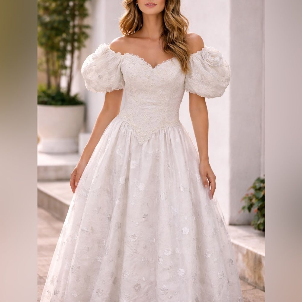 Made Especially For You By Mary Tumminello Vintage White Wedding Dress Size S